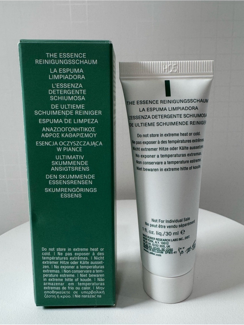 La Mer Essence Foaming Cleanser 1 oz - Picture 3 of 3